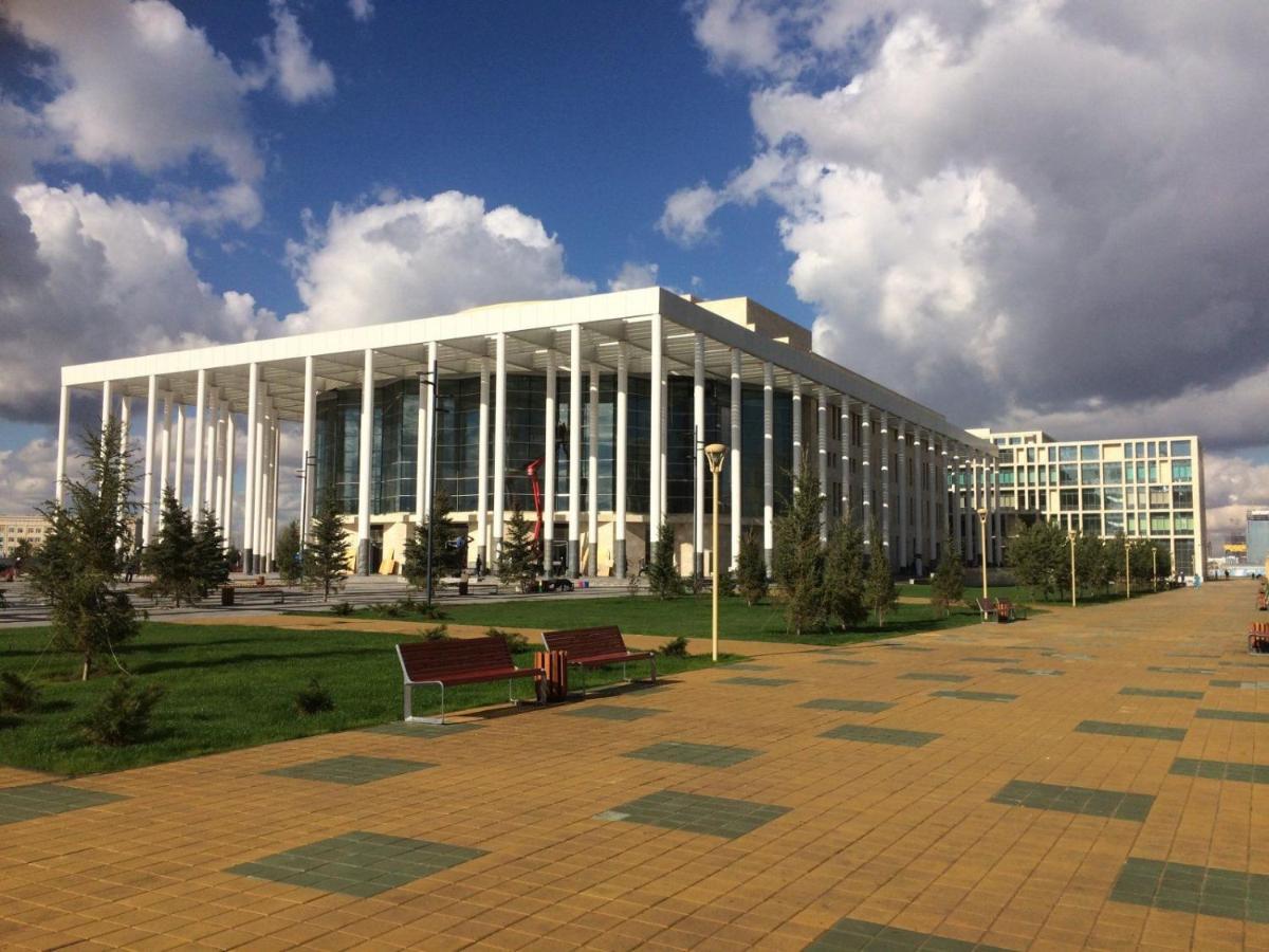 Апартаменты Кабанбай батыра 58б/7 Астана Экстерьер фото